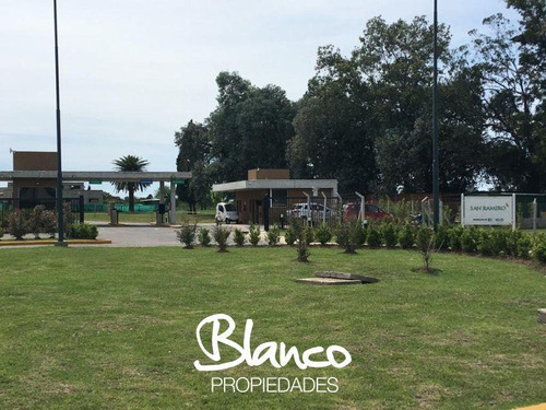 Imagen 11 de 17 de Gran Lote Perimetral Dentro Del Barrio Pilar Del Este - Santa Lucía