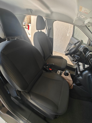 Citroën C4 Cactus 1.6 Feel Business 16v Aut. (pcd) 5p