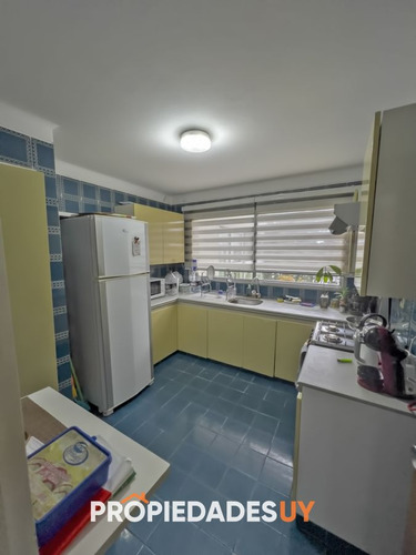 Imagen 9 de 23 de Muy Lindo Apartamento En Piso Intermedio.