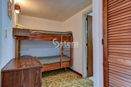 Venta Apartamento 1 Dormitorio Y Medio, Peninsula, Punta Del Este- Ref: 1451