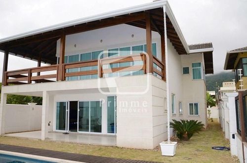 Imagem 3 de 15 de Casa Em Balneário Camboriú - Praia Do Estaleirinho - 6570