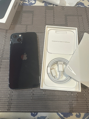 Apple iPhone 13 (128 Gb) - Midnight (Usado)