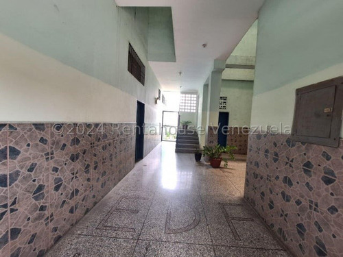 Apartamento Tipo Estudio A Estrenar En Chivacoa 24-26064 Dh