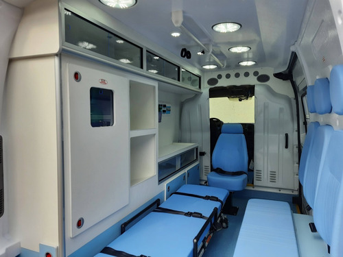 Imagem 4 de 11 de Ambulância Uti Renault Master L2h2 2021/2022 0km