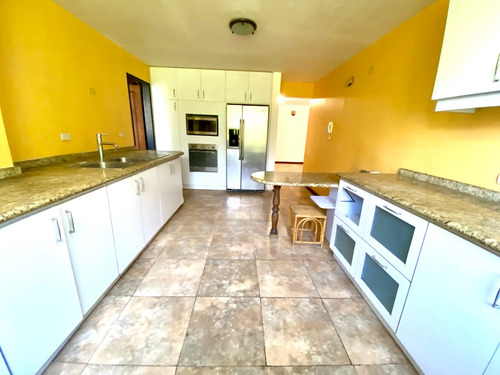 Colinas De La Tahona 152 M2, 3 Hab + Serv, 2 Baños + Serv. 2 P/e Acropolis