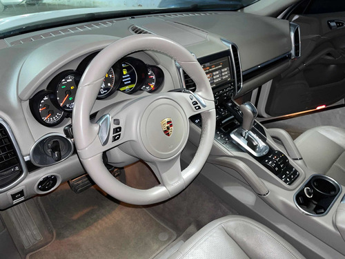 Imagen 14 de 20 de Porsche Cayenne 2013 3.6 300cv (958)