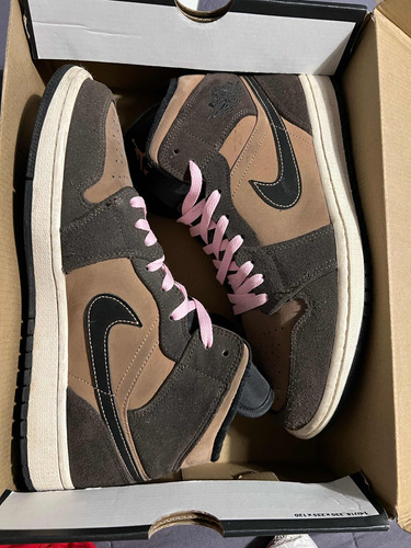 Jordan 1 Mid Chocolate 43