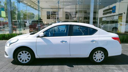 Imagen 2 de 10 de Nissan Versa 2018 1.6 Sense At