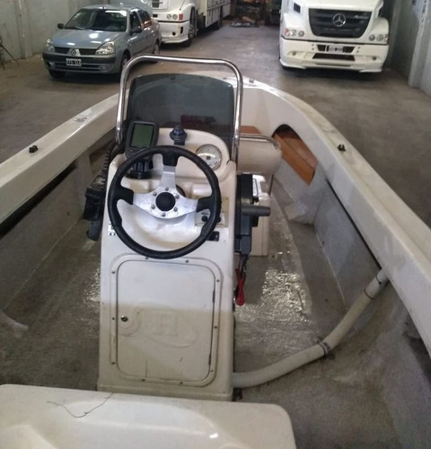 Lancha , Trucker - Virgine Marine -