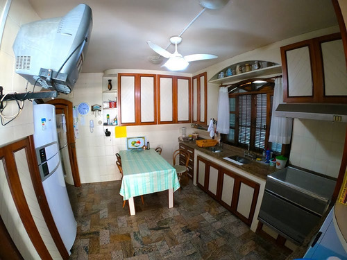 Imagem 8 de 15 de Casa 3 Quartos, Piscina, Sauna Churrasqueira - Oportunidade - 15242
