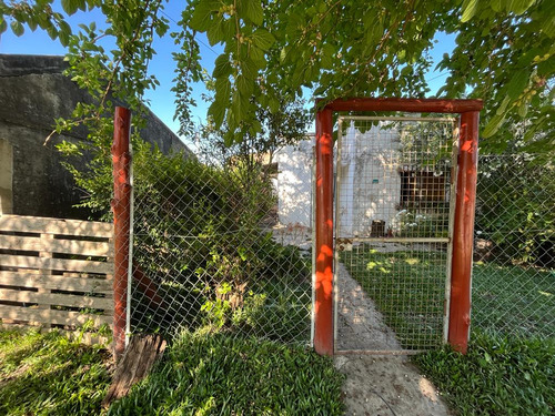 Vendo Terreno Con Construcción En Concepción Del Uruguay, Entre Ríos 