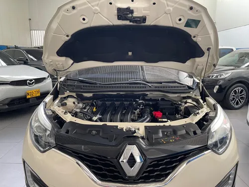 Renault Captur Intens at