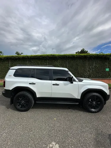 Toyota Prado Txl 2.4 Gasolina First Edition