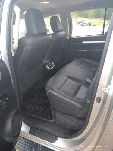 Toyota Hilux 2.8 Cd Srv Pack 177cv 4x2 2016
