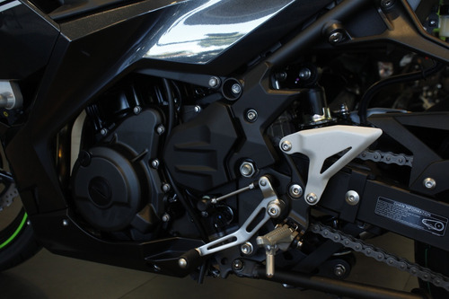 Imagen 16 de 19 de Kawasaki Ninja 400 Abs 2022 -bk- En 18 Cuotas Sin Interés-