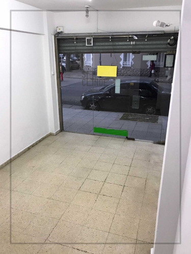Imagen 6 de 7 de Oportunidad!! Venta Local A La Calle. Zona Centro.