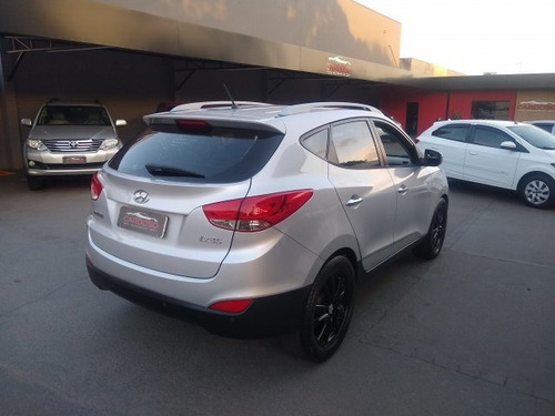 Imagem 7 de 10 de Ix35 2.0 Mpfi Gls 4x2 16v Gasolina 4p Automático