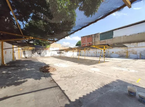 Parqueadero En Venta En Popular. Cod V24079