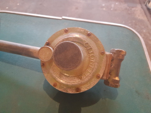 - Regulado Gas Para Tubo De 45 Kg Para 2 Tubos (Usado)