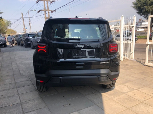 Imagen 14 de 15 de Jeep Renegade 2022 1.8 At6 Sport Jf