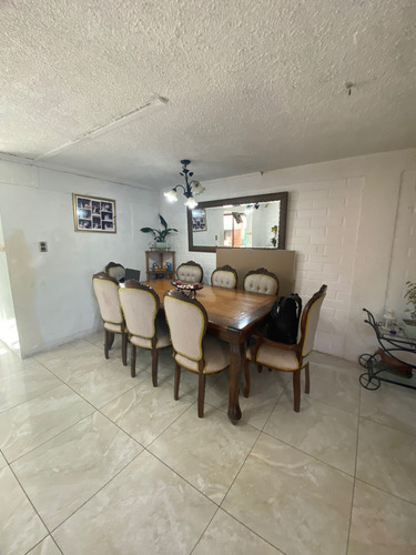 Amplia Propiedad A La Venta 3d2b Maipu (93582)