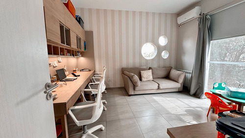Casa Moderna 4 Dormitorios- San Marino Funes Hills