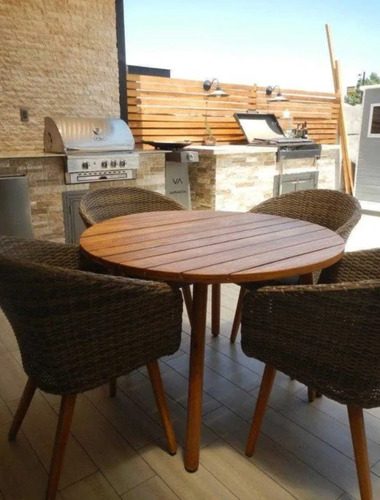 Casa En Venta De 3 Dorm. En Peñalolén
