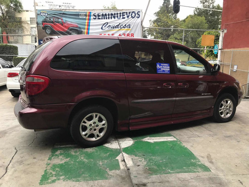 Imagen 4 de 15 de Chrysler Town & Country 2003 3.8 Limited Mt