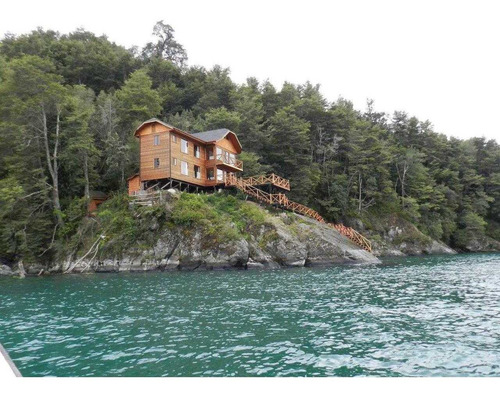 Imagen 9 de 30 de Isla Cui Cui Lago Puyehue 0
