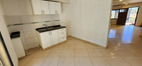 Venta Casa Con Alquiler En Rambla De Atlántida