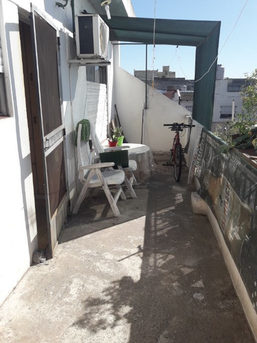 Imagen 7 de 14 de Galpon Con Vivienda En Alquiler En Lanus Oeste