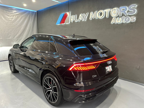 Audi Q8 S Line 2021