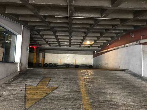 Dueño.bajo El Precio Venta De Garage En Parking Privado Piso Bajo