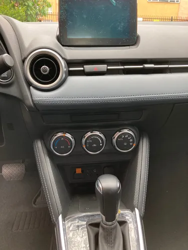 Mazda 2 1.5 Grand Touring Lx Sedan