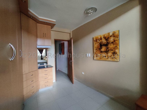 Townhouse En Venta Urb San Pablo Turmer Rah25-15603 Meglisf