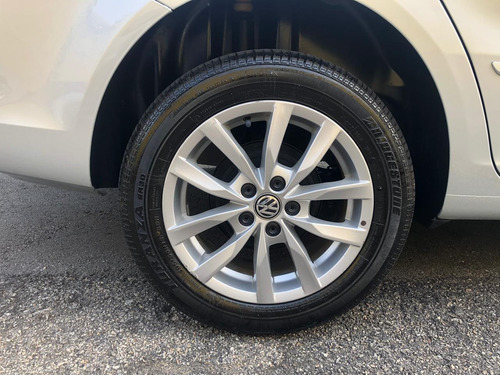 Volkswagen Spacefox 1.6 Trend Manual Prata - 2014
