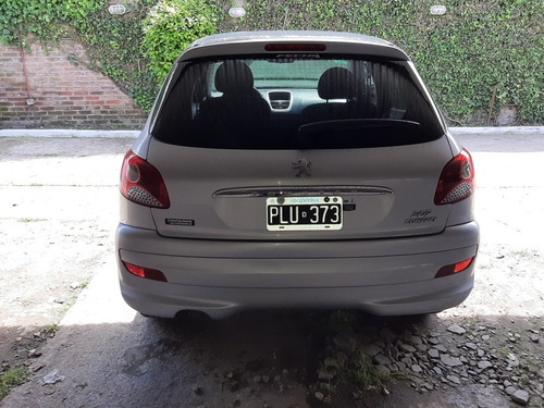 Peugeot 207 2015 1.4 Allure 75cv