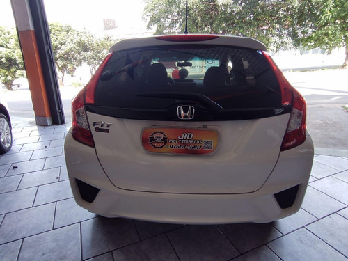 Imagem 6 de 10 de Honda Fit 1.5 16v Lx Cvt (flex)