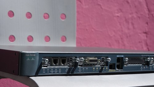 Router Cisco Systems 1700 Series