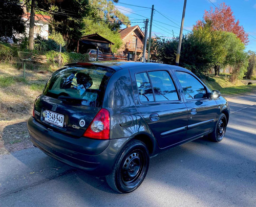 Renault Clio 1.6 Expression 2006