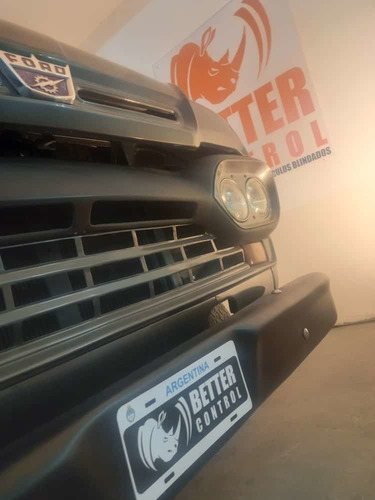 Ford Loba V8