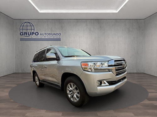 Toyota Land Cruiser 5.7 4x4 At