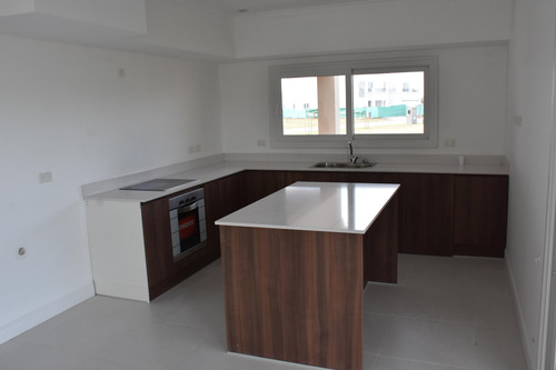 Casa En Alquiler Ubicado En Terravista, General Rodríguez, G.b.a. Zona Oeste