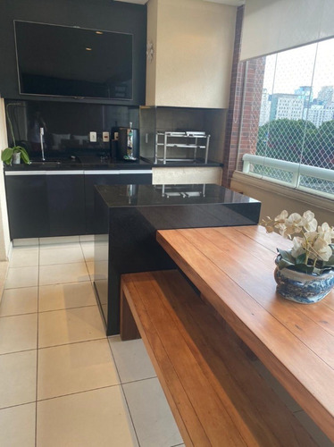 Apartamento À Venda Na Rua Benedito Lapin, Itaim Bibi, São Paulo - Sp - Liv-12090
