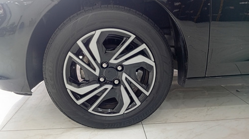 Chevrolet Onix plus 1.0 Lt 4p