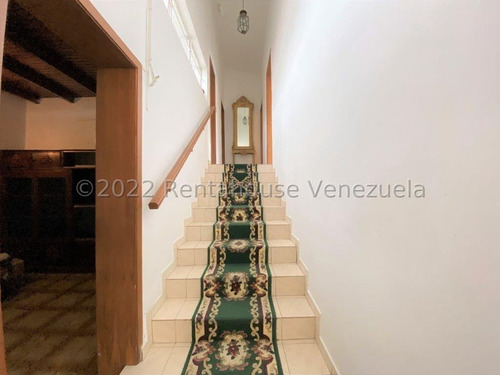 Imagen 12 de 20 de Casa En Venta En Santa Cecilia - Calle Cerrada.