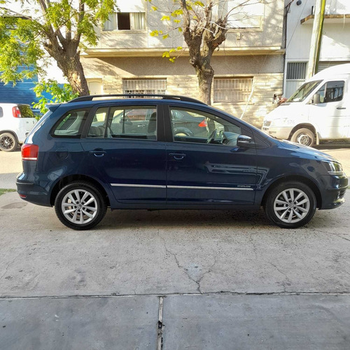 Imagen 9 de 22 de Volkswagen Suran 2015 1.6 Imotion Highline C/techo Solar