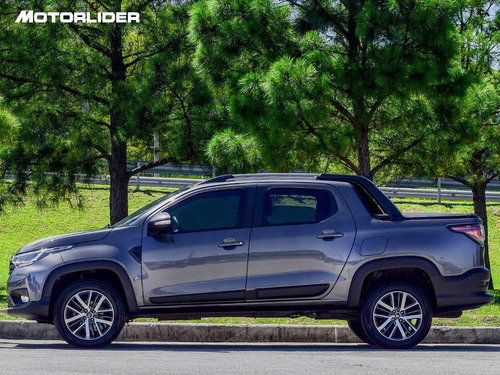 Imagen 2 de 25 de Fiat Strada Volcano Dc 1.3 2023 0km | Permuta / Financia