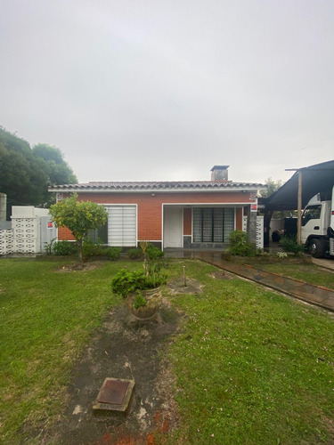 Venta Casa 2 Dorm Parque Del Plata Apta Banco