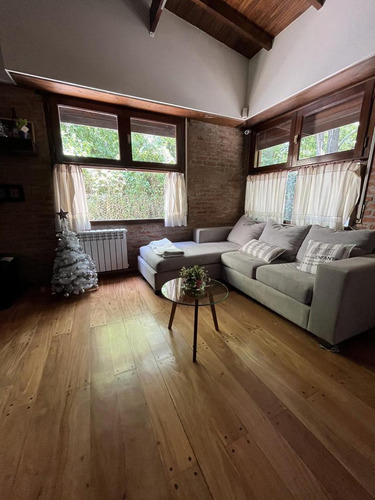 Imagen 2 de 14 de Casa - Grosellar